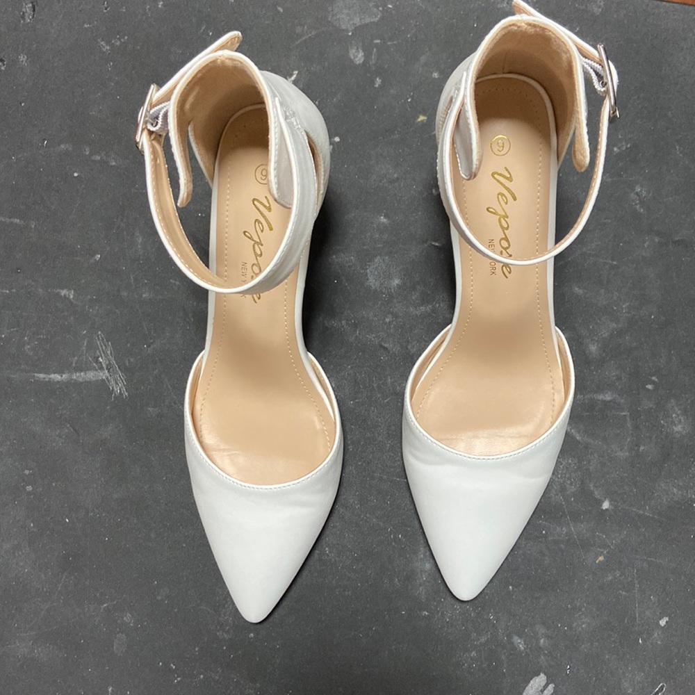 Calzado para dama poco uso como nuevos blancos tacón 9